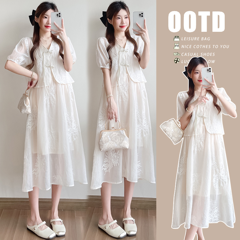孕妇装2024时尚洋气夏季新款新中式刺绣衬衫+吊带V领连衣裙套装潮