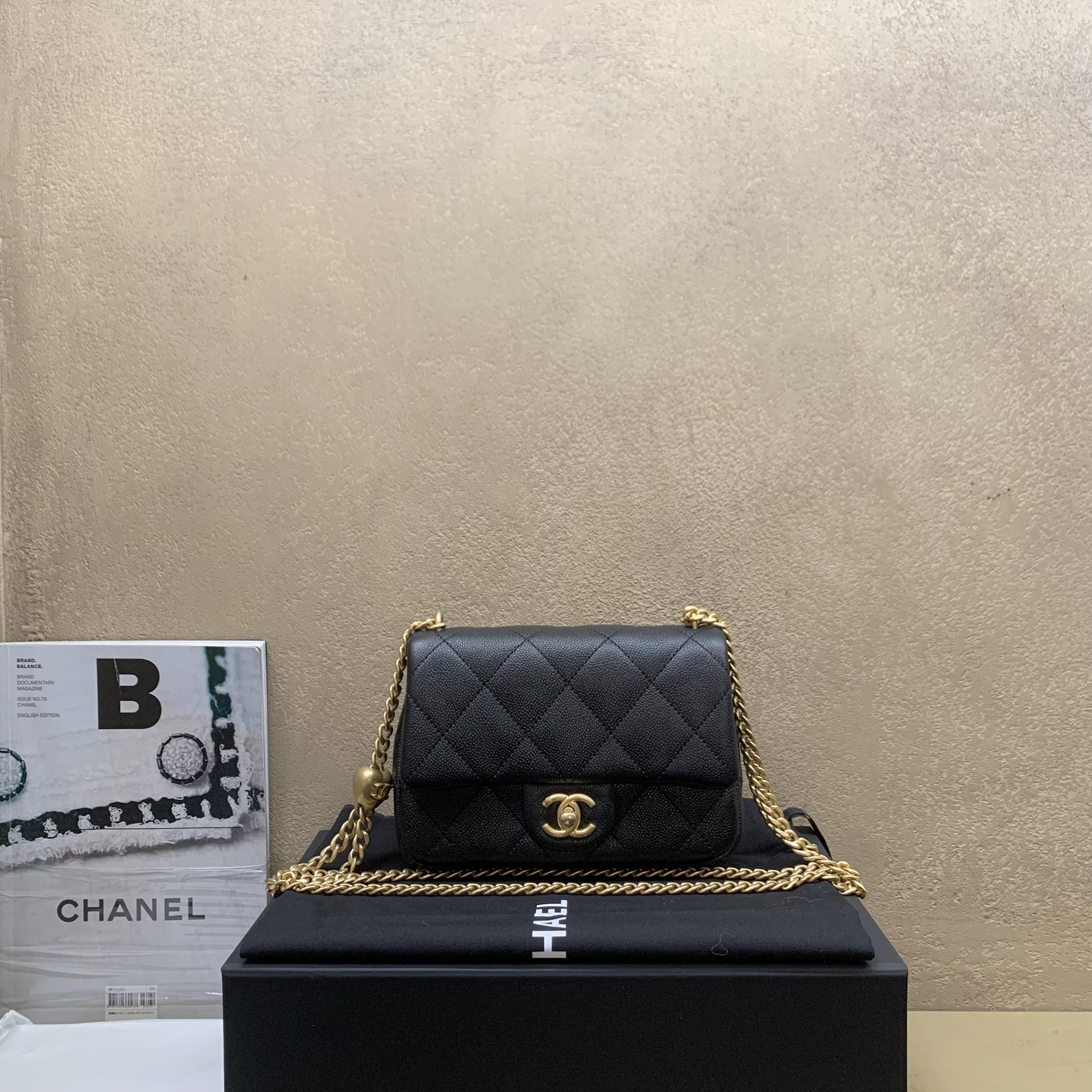 95新  壹臻中古/Chanel 黑金牛爱心金球方胖子 86343815