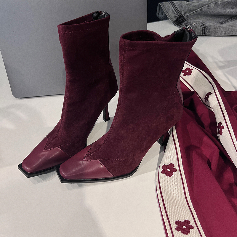 【花粉饰品】【VV靴秋冬】时尚百搭休闲皮革拼接绒面方头高跟短靴