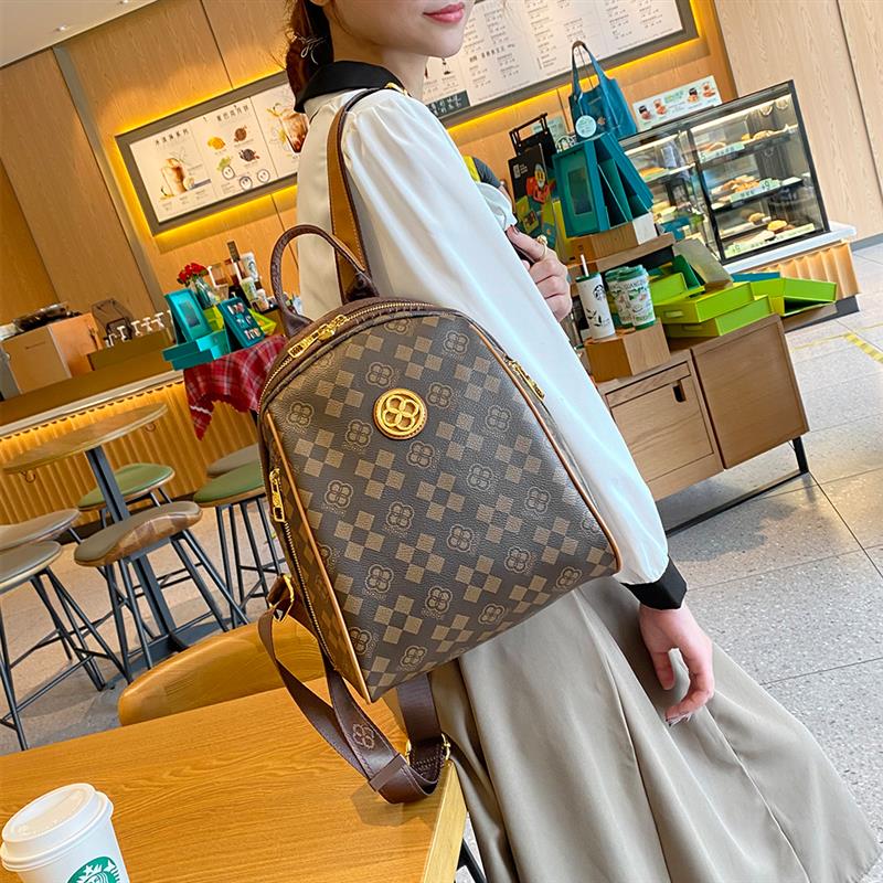 朵琪百搭时尚双肩包女大容量背包休闲复古潮流字母洋气双肩包 157