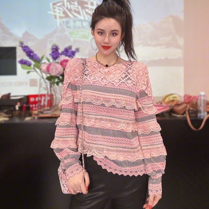 102303秋冬新款法式时尚圆领长袖蕾丝衫女百搭洋气小衫上衣打底衫