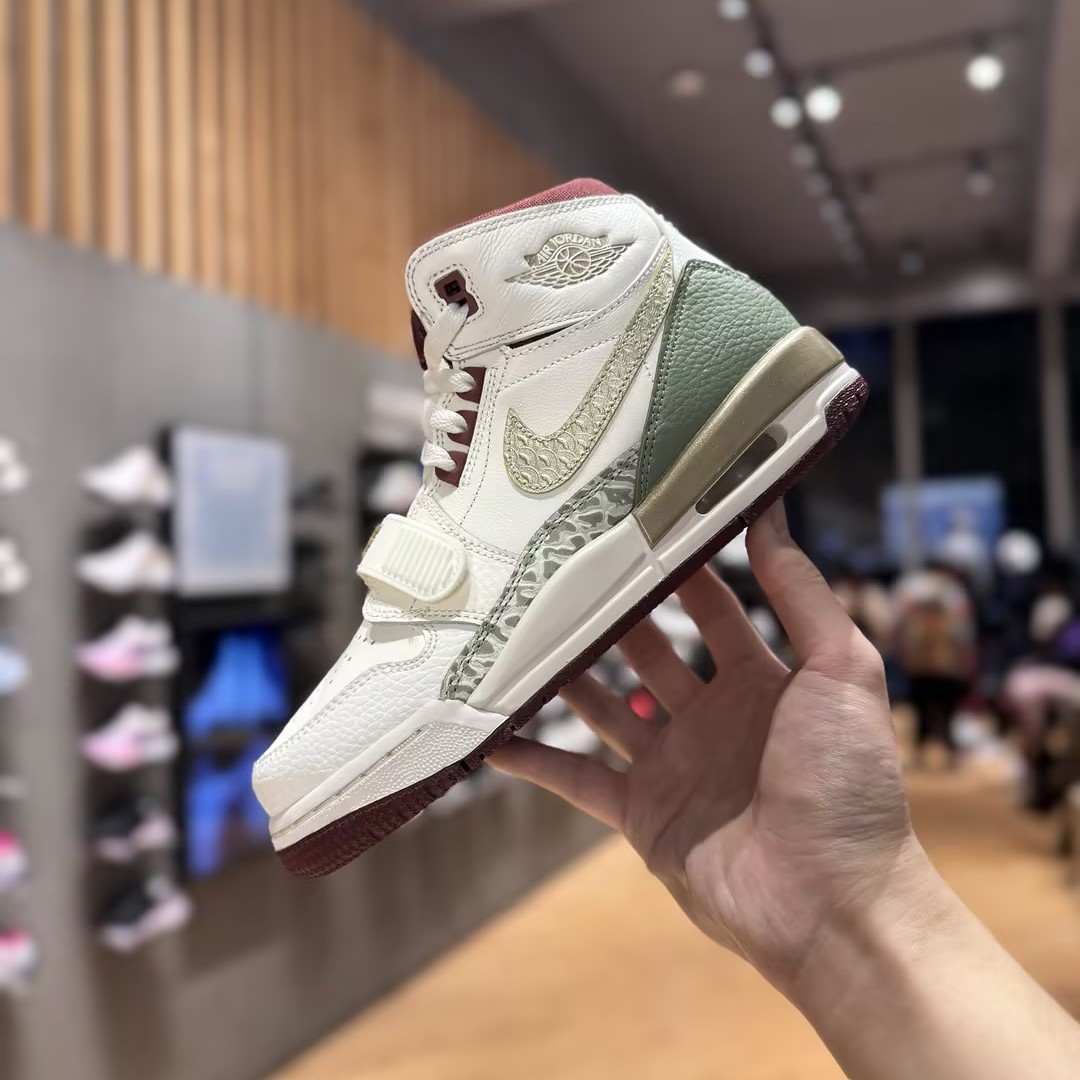 Nike/耐克AIR JORDAN 312GS高帮女鞋龙年限定 FZ5047-120