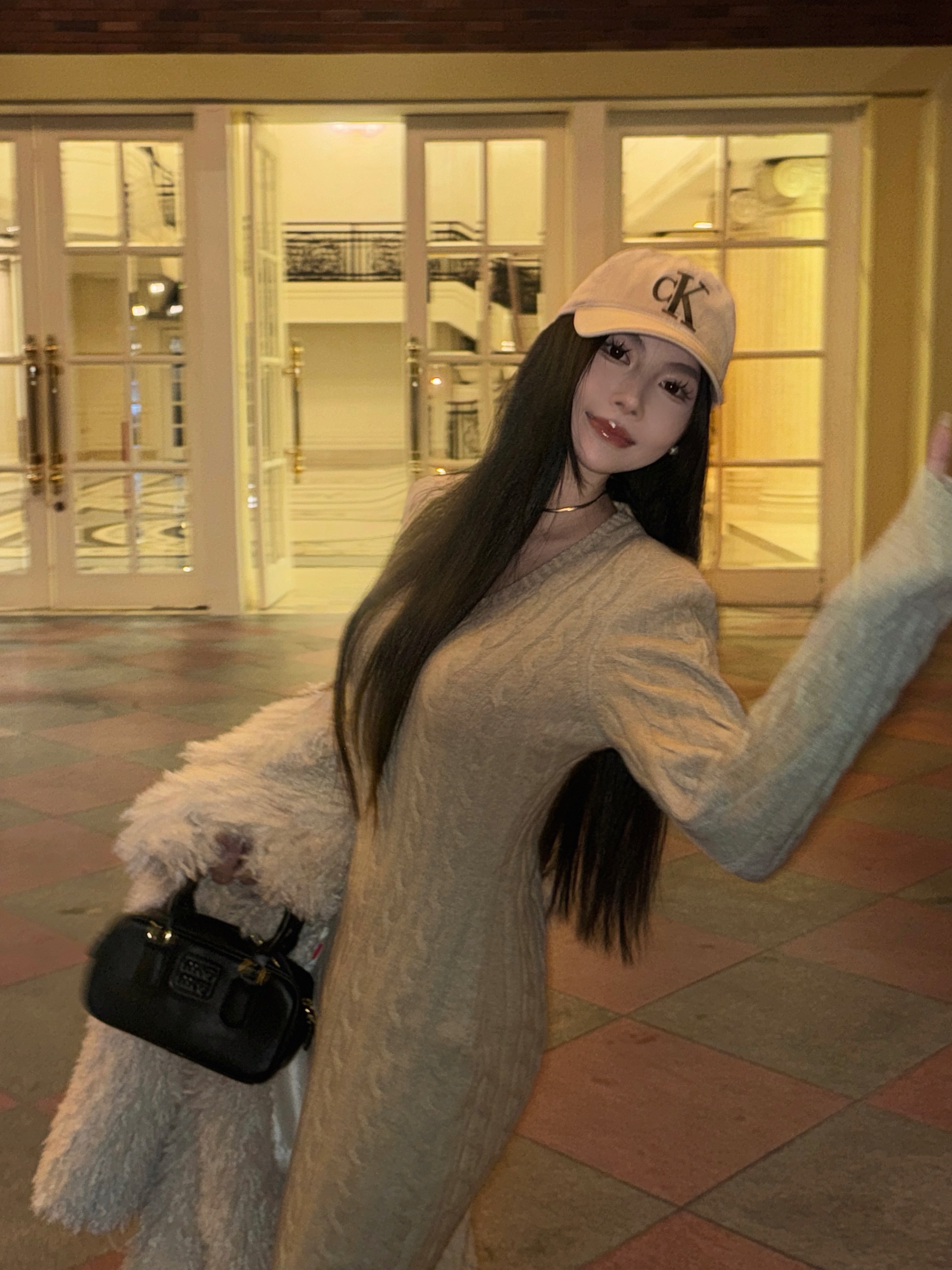 九亿~复古港风小众设计感麻花纹v领显瘦时尚毛衣长款针织连衣裙