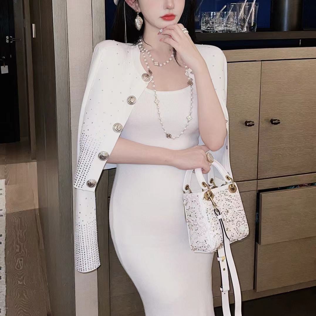 蓝蓝推荐 【披星戴月】重工气质闪闪精致女人味长袖外套 W3080114H