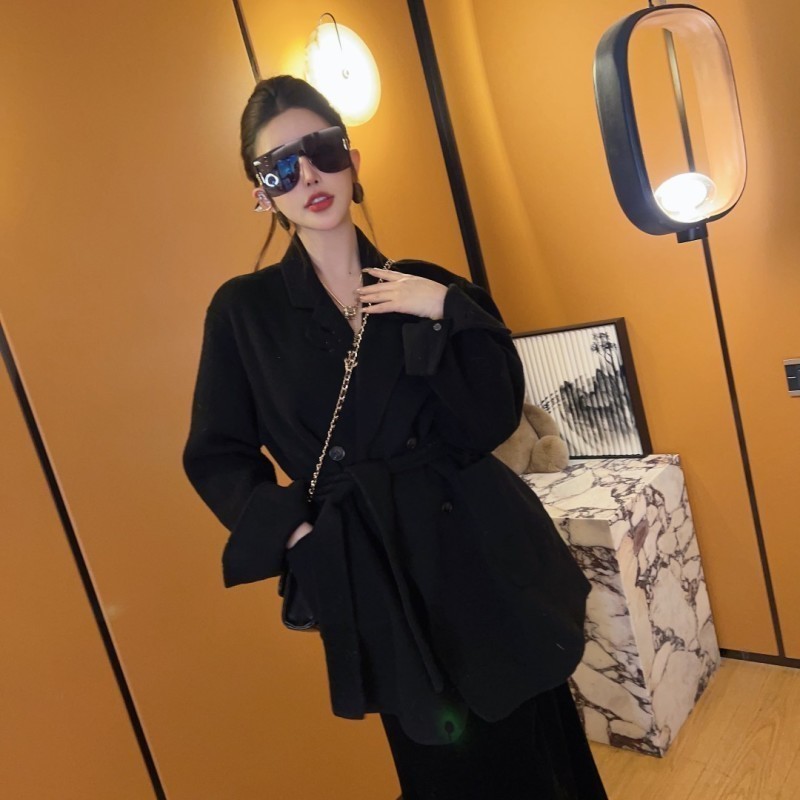 蓝蓝推荐 【曙光】简约宽松贵妇气黑色中长款质外套 G2120028H