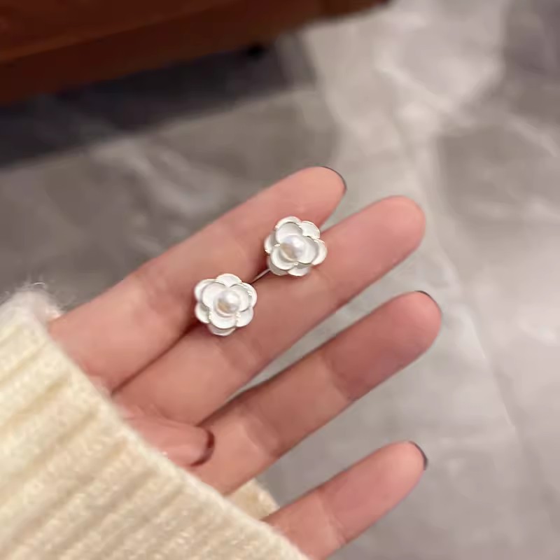 925银耳饰 925银简约山茶花耳钉气质耳环轻奢高级感精致银针耳饰
