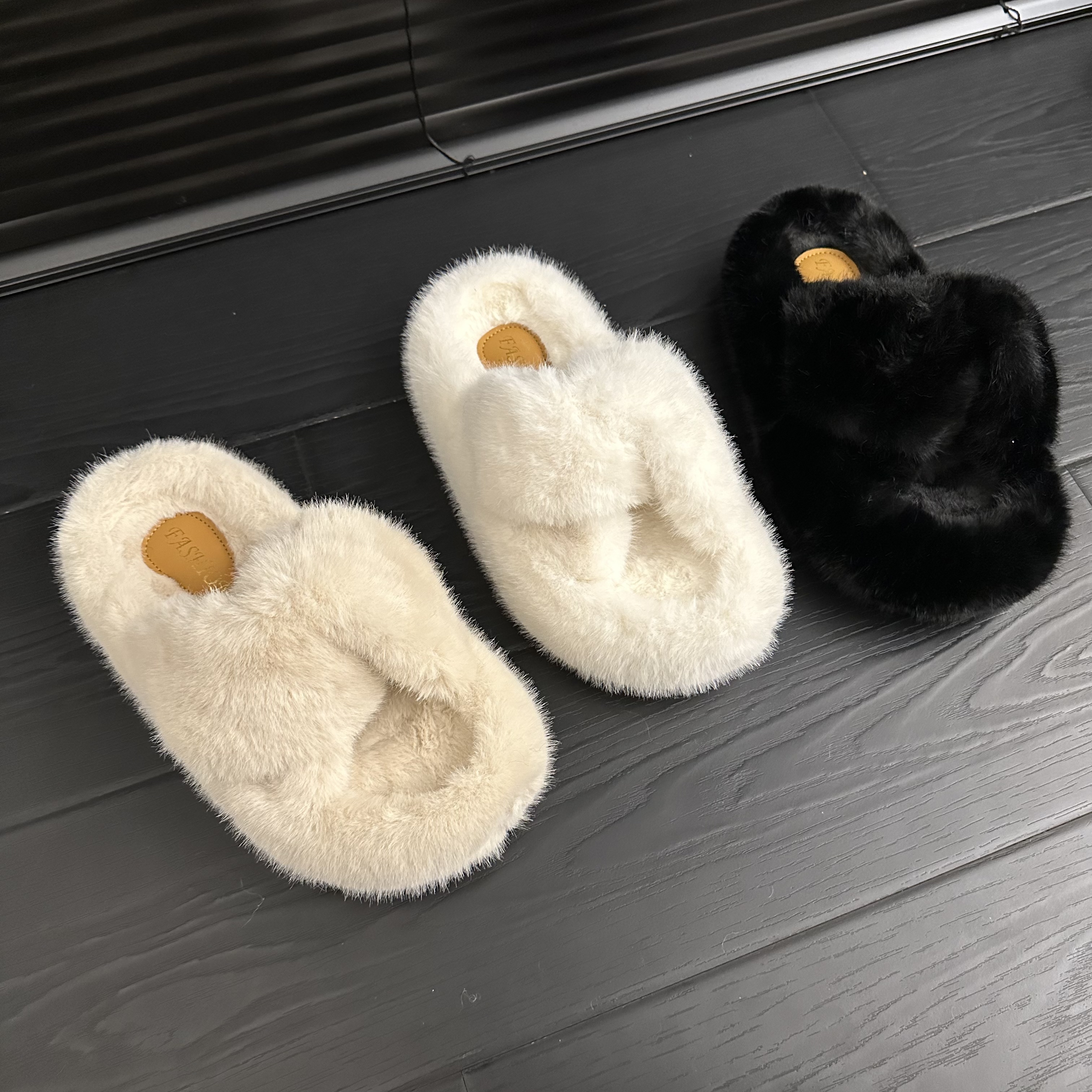 交叉扭结设计款厚底小个子增高网红爆款外穿厚底百搭女毛毛拖鞋