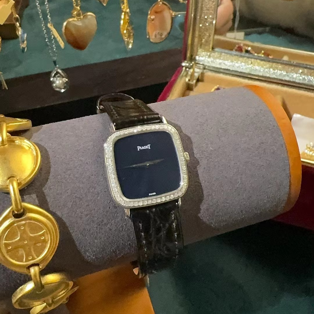95新 Piaget/伯爵 -138中古/黑皮带/墨蓝盘/22.5mm/伯爵女表