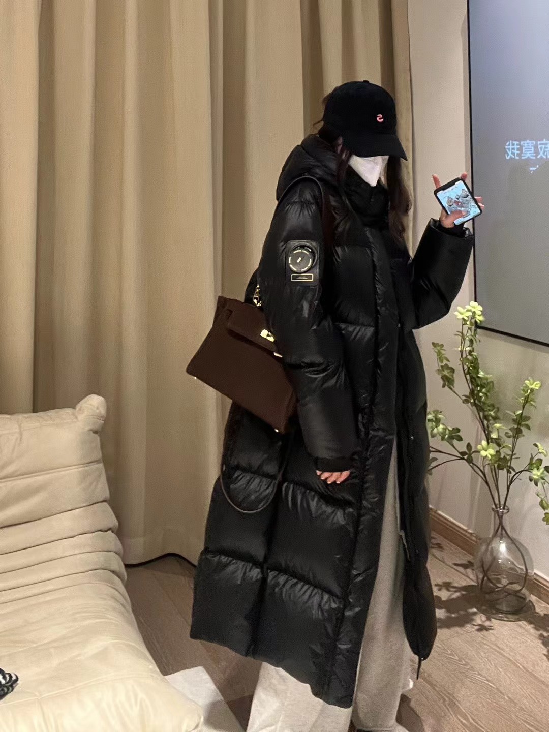 欧货2023新款大狐狸毛领羽绒服女中长款减龄优雅90白鸭绒外套