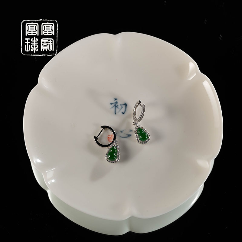 【绿式】富富珠宝 翡翠百搭时尚耳坠（天然珠宝多样性发）