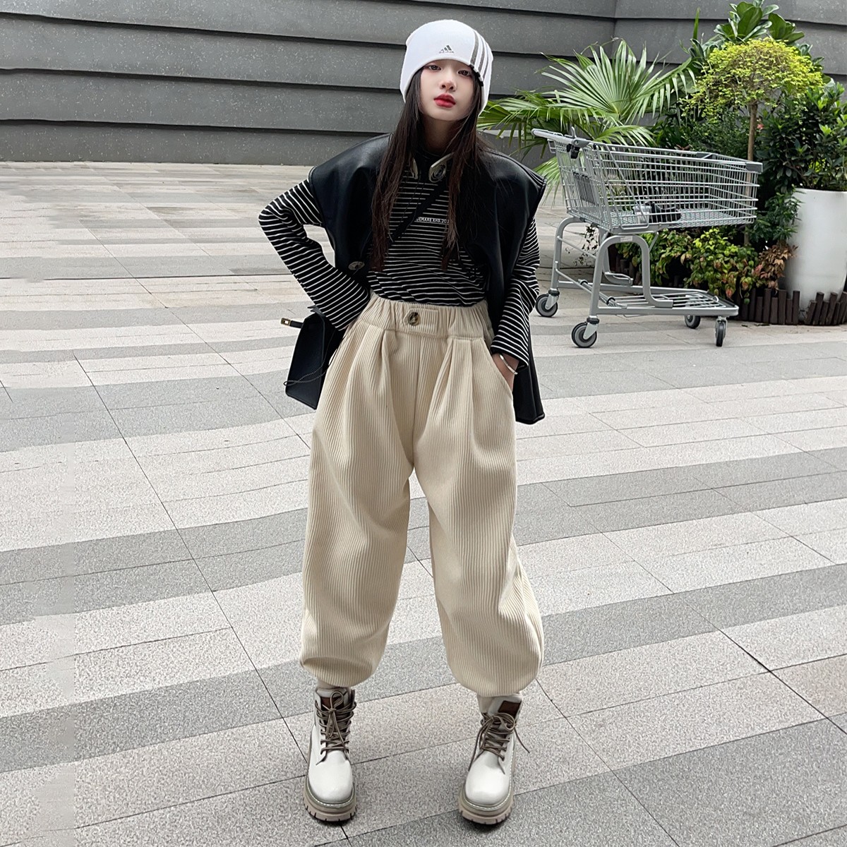 女童加绒裤子秋冬款女大童灯芯绒哈伦裤儿童长裤女孩一体绒灯笼裤