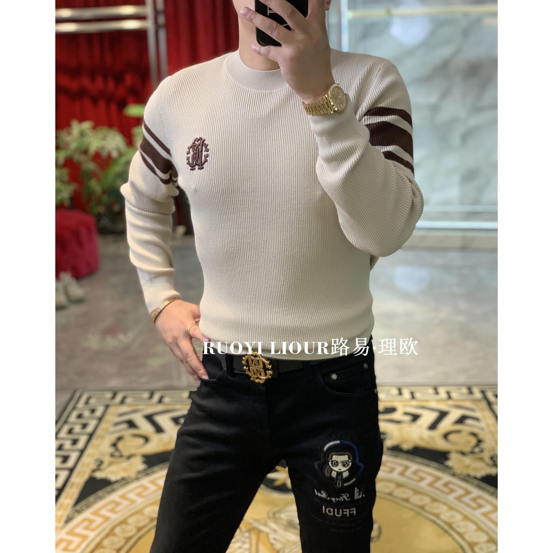 【路易理欧】  2023欧货时尚休闲轻奢潮流字母胸标休闲毛衣00903