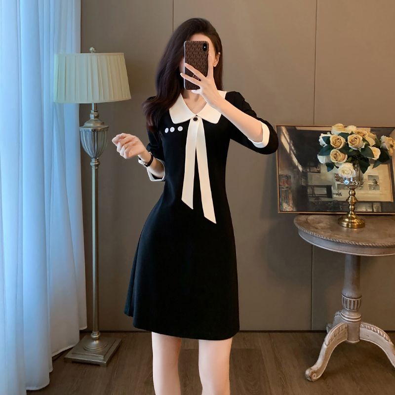 黑色休闲高档长袖连衣裙女秋季显瘦气质高级感小个子通勤约会裙子