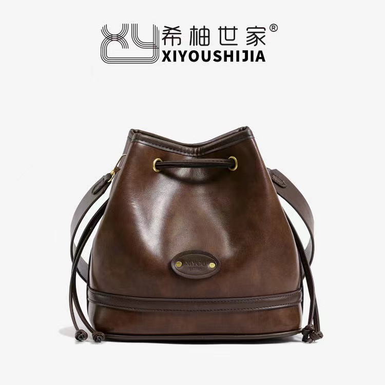 【宠粉专属】今年新款高级感轻奢女士水桶包单肩斜挎潮包9982