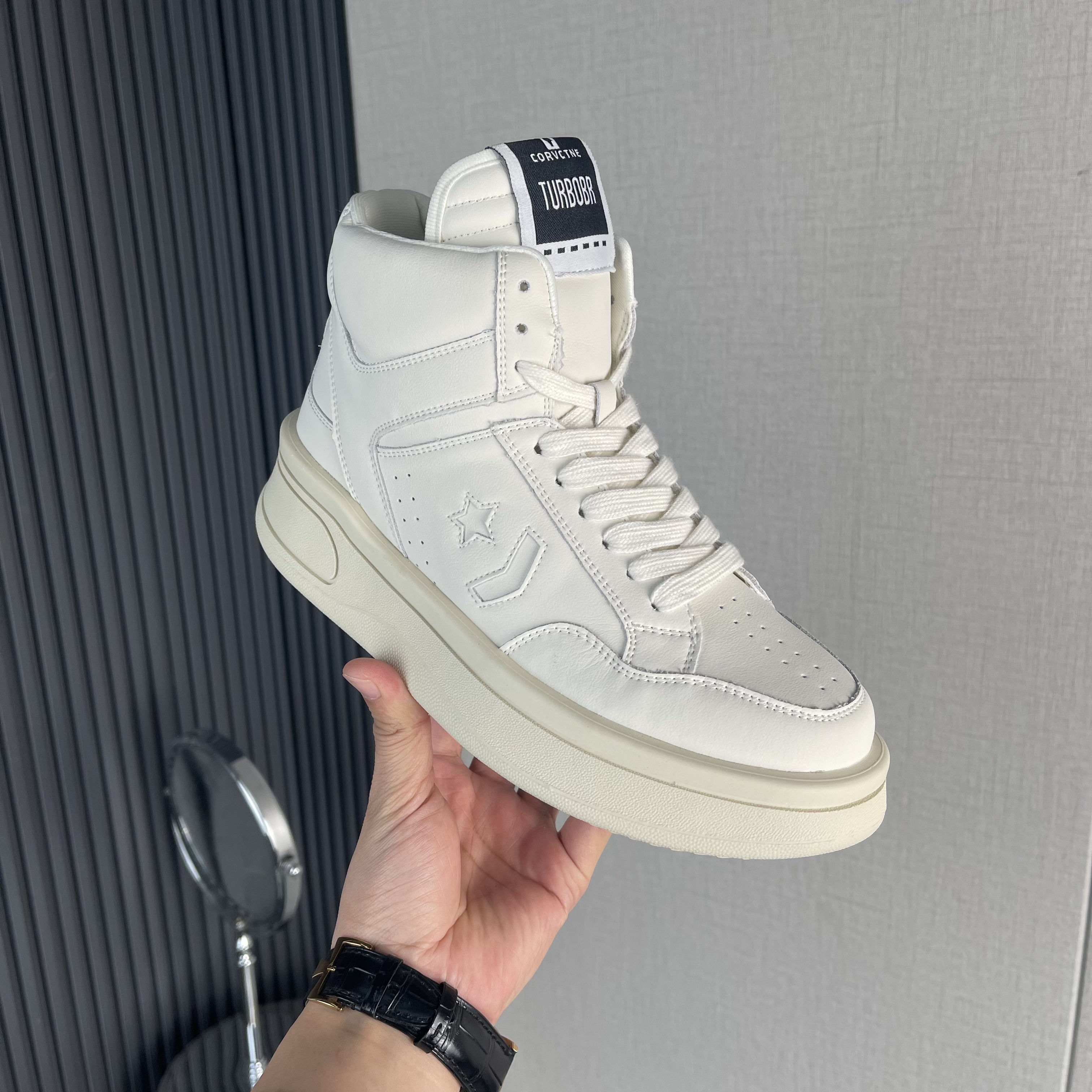 【网红独爱款】 9263-1 框家高帮运动滑板靴厚底真皮运动小白鞋