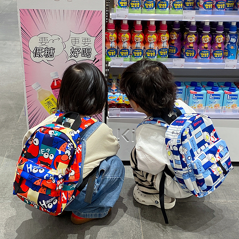 儿童减负背包幼儿园卡通防走失书包超轻小中大班男女童出游双肩包