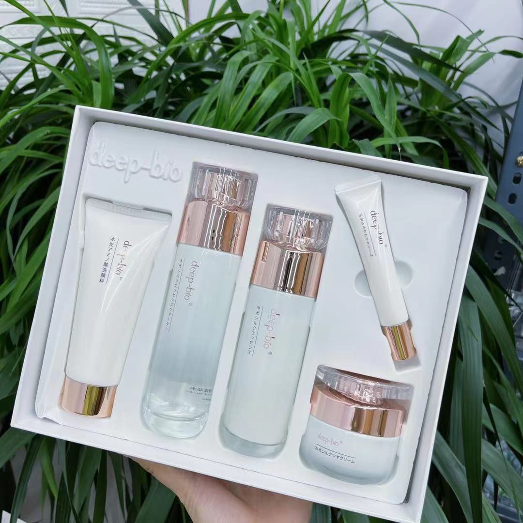 【宠粉！】deepbio水光焕颜套盒！这个太划算了！