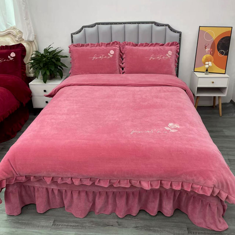 （活动一天）韩版花边刺绣加厚保暖防静电牛奶绒四件套纯色加绒被套