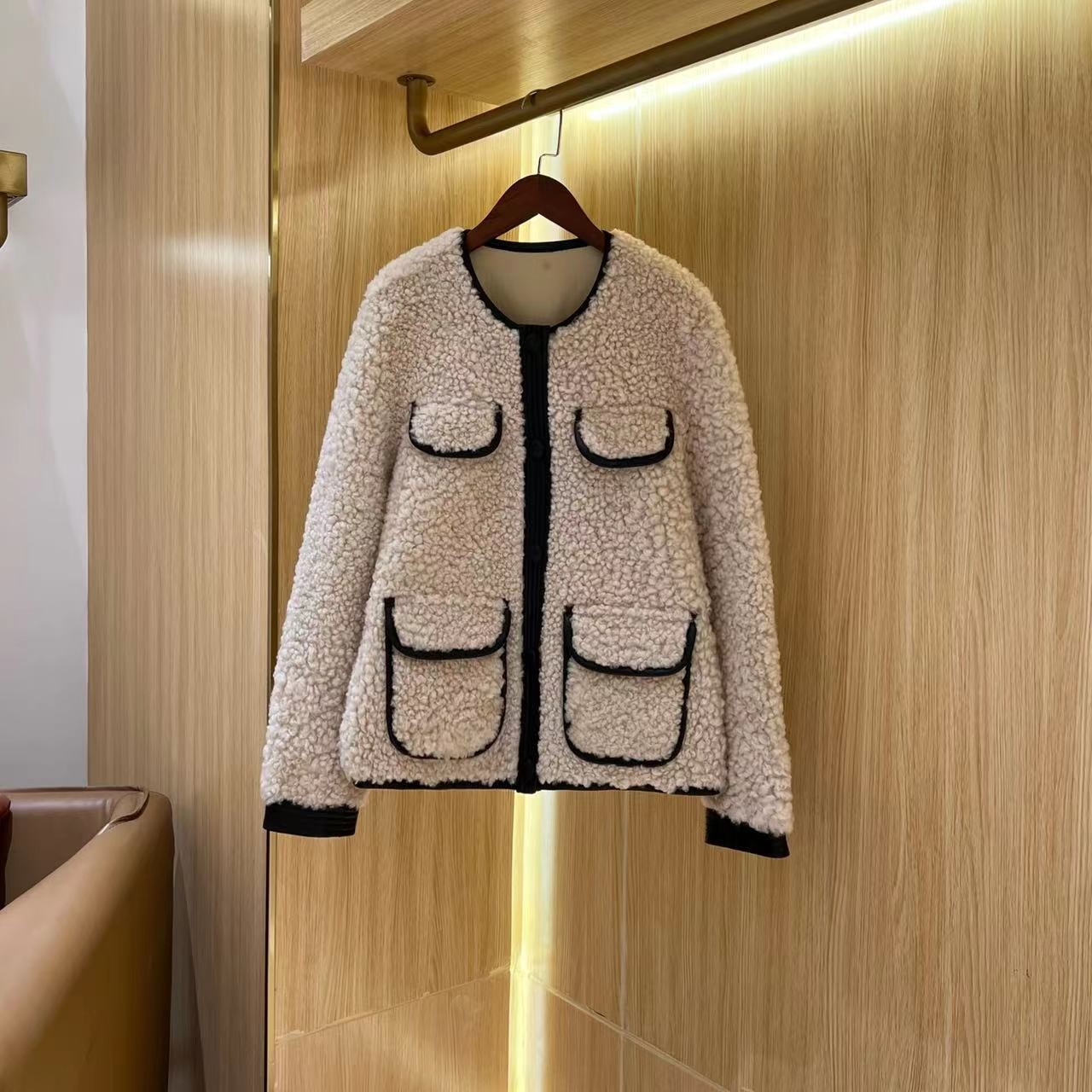 【晨老板】C【轻奢时尚】毛绒短外套79226025