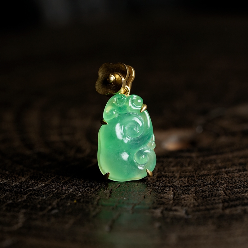 大树 18K金镶嵌甜绿翡翠如意吊坠