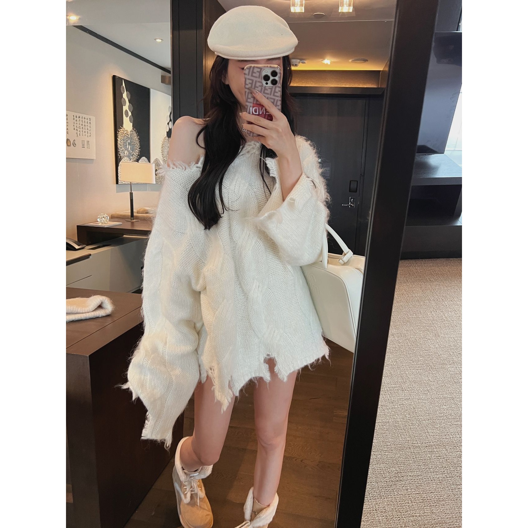 秋冬网红时尚慵懒风麻花女士毛衣宽松露肩下摆破洞设计感百搭上衣