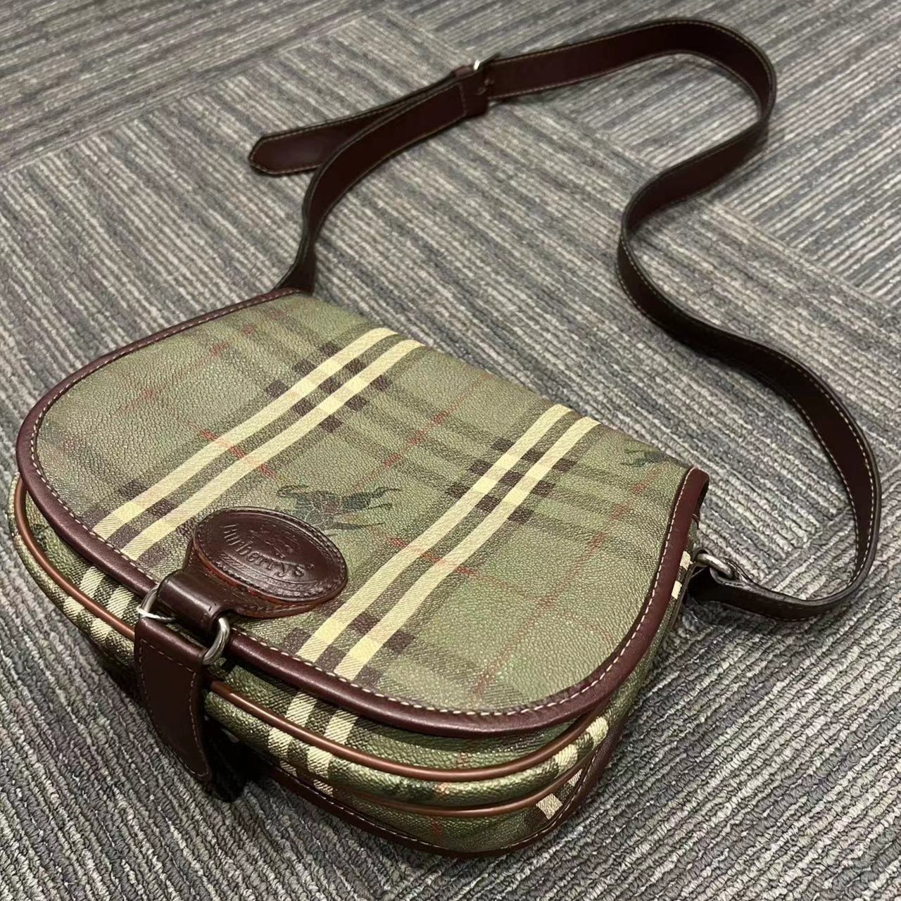 95新 BURBERRY/博柏利 巴宝莉马鞍包/4738137/jjj