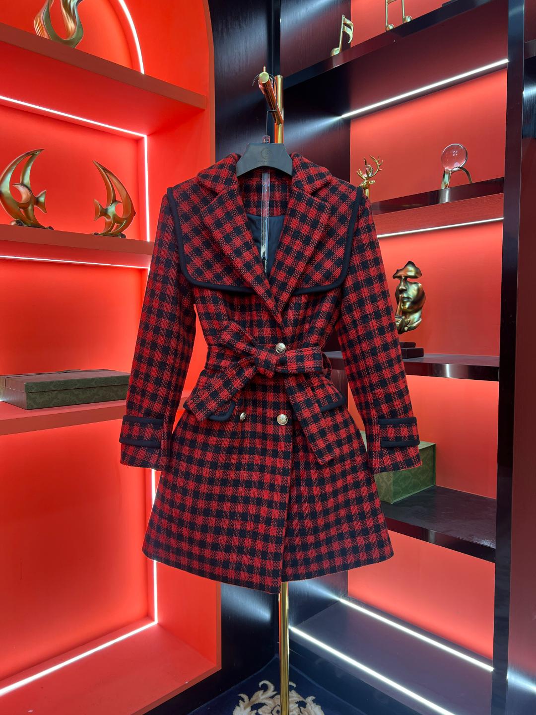 羊毛大衣女2024新款气质波尔黑红格纹时尚设计师秋冬经典轻奢