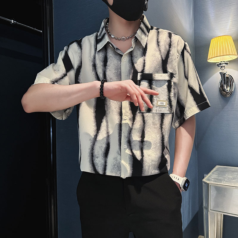 不规则条纹衬衫男款痞帅高级感短袖潮牌男装夏季薄款潮流半袖衬衣