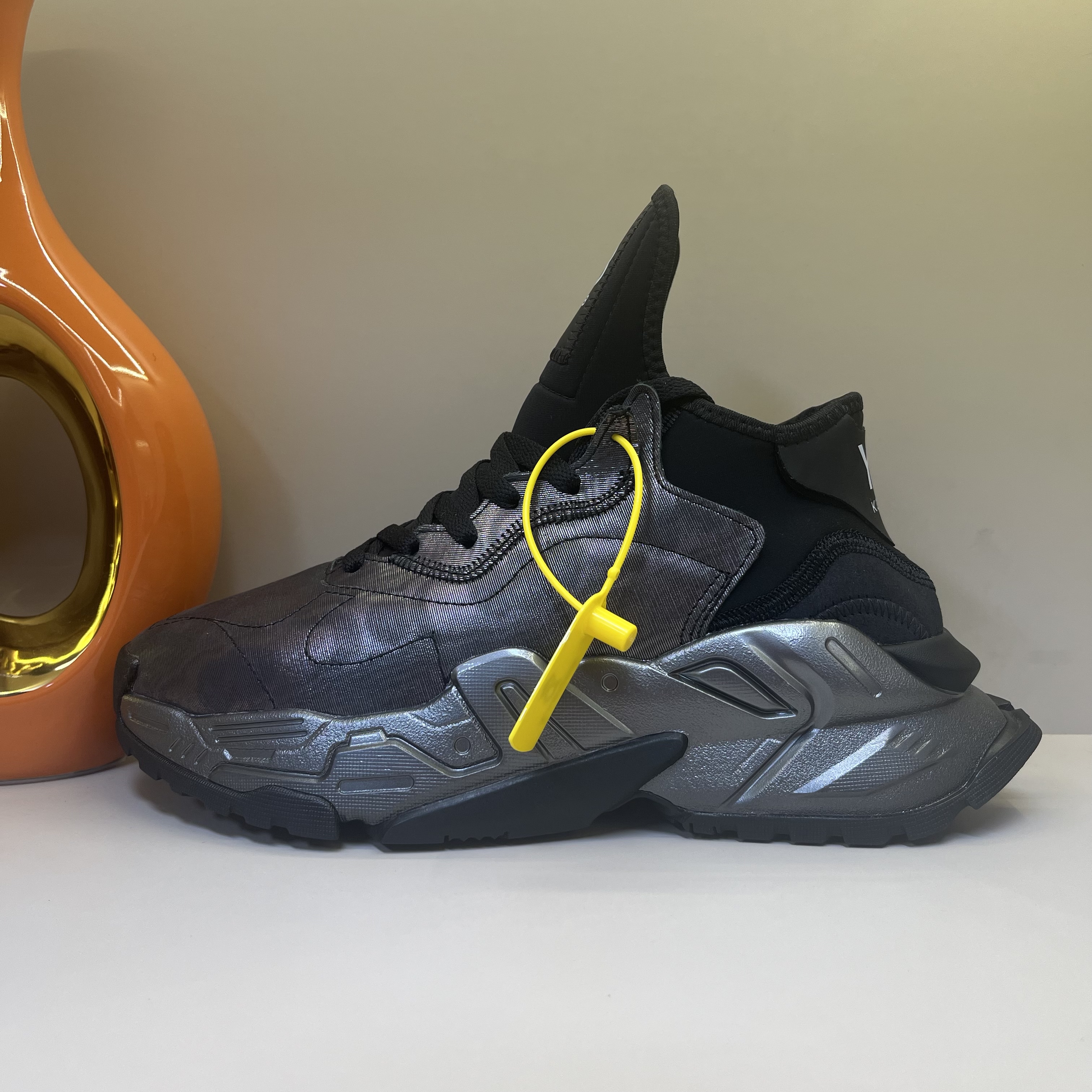 金诺皮面0109-时尚休闲潮流男女款百搭鞋子运动男鞋女鞋情侣鞋