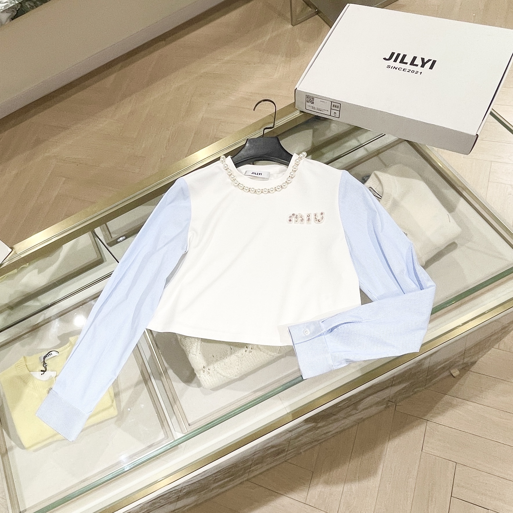 JILLYI【少女甜梦】粉钻MIU手缝拼接衬衫插肩上衣长袖针织时尚拼色