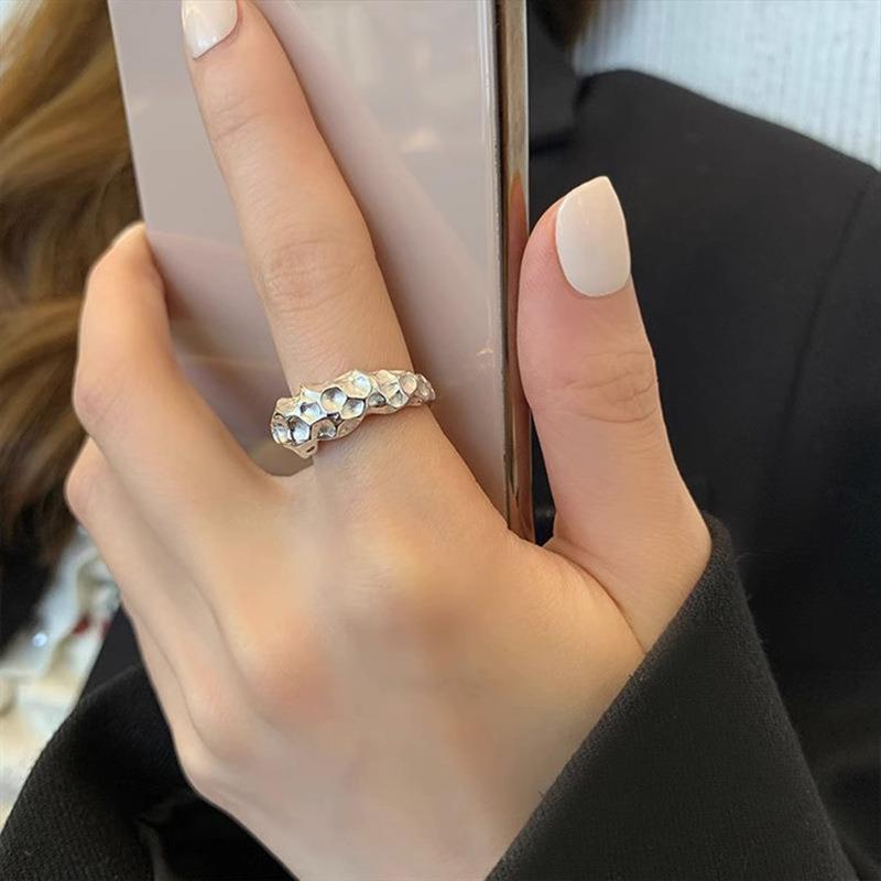 铜合金戒指 高级小众设计几何凹凸戒指女复古时尚个性肌理开口指