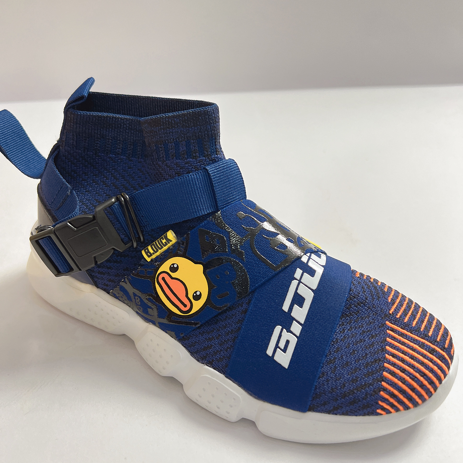 正常尺码 时尚童鞋 儿童运动鞋    B1086505 深蓝色