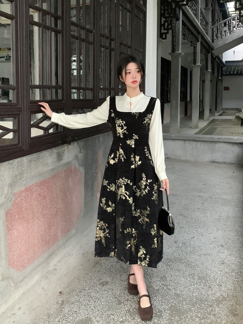 大码女装新中式黑色假两件连衣裙2023新款女秋冬气质显瘦长裙