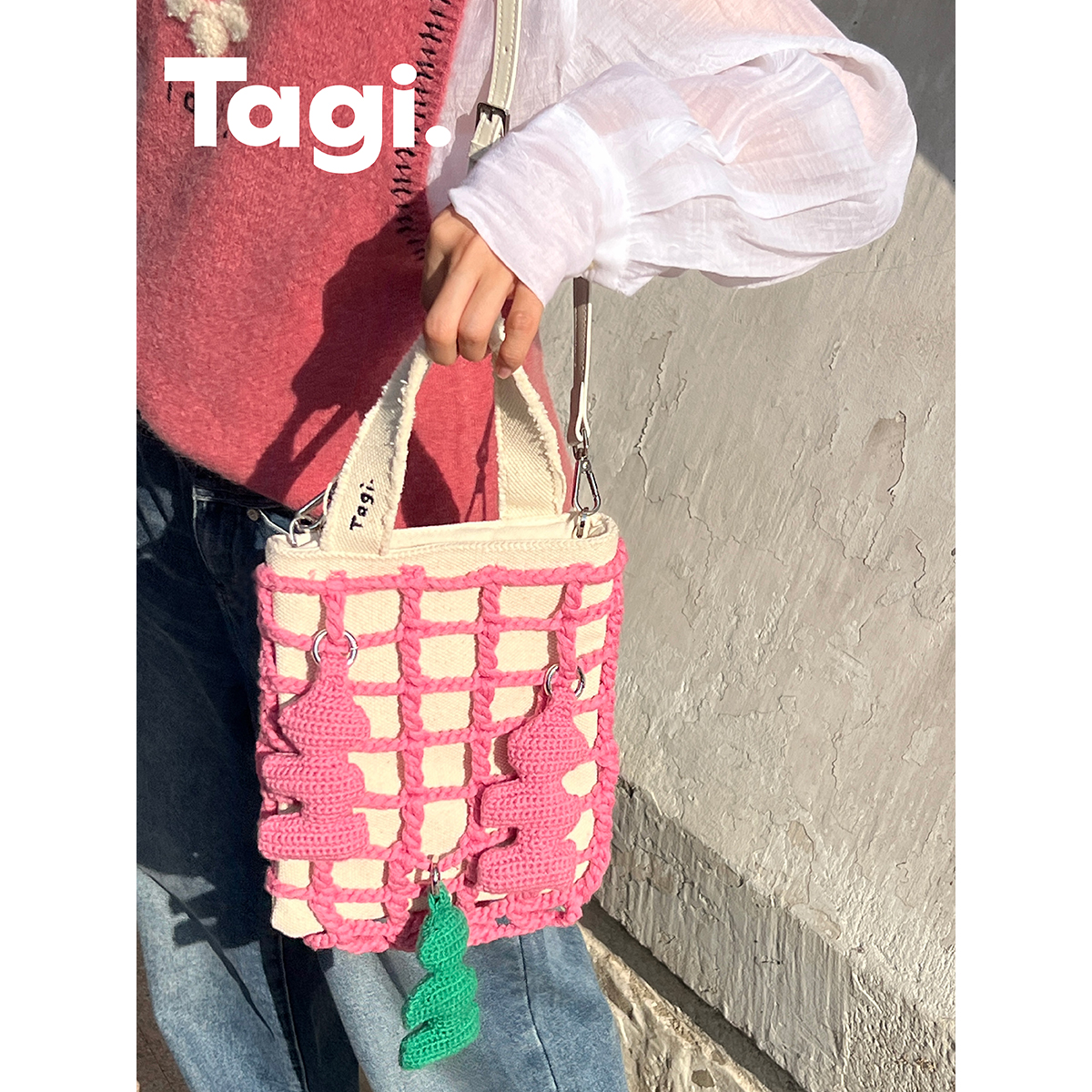 Tagi. 《i》毛线挂件可拆卸手工编织网兜手提斜挎帆布袋