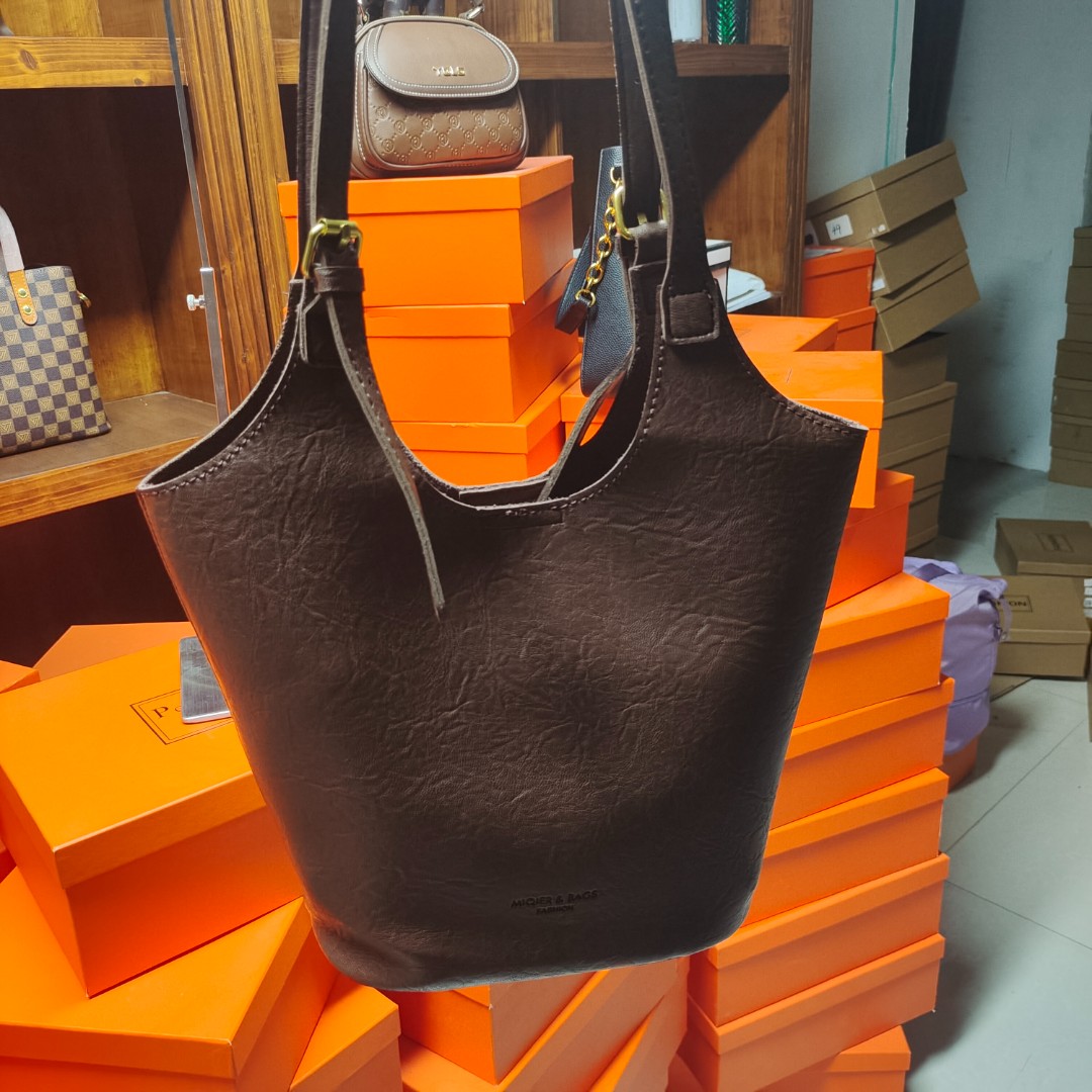 孤品 8728 棕色  高品质女包 （限购1单 ）