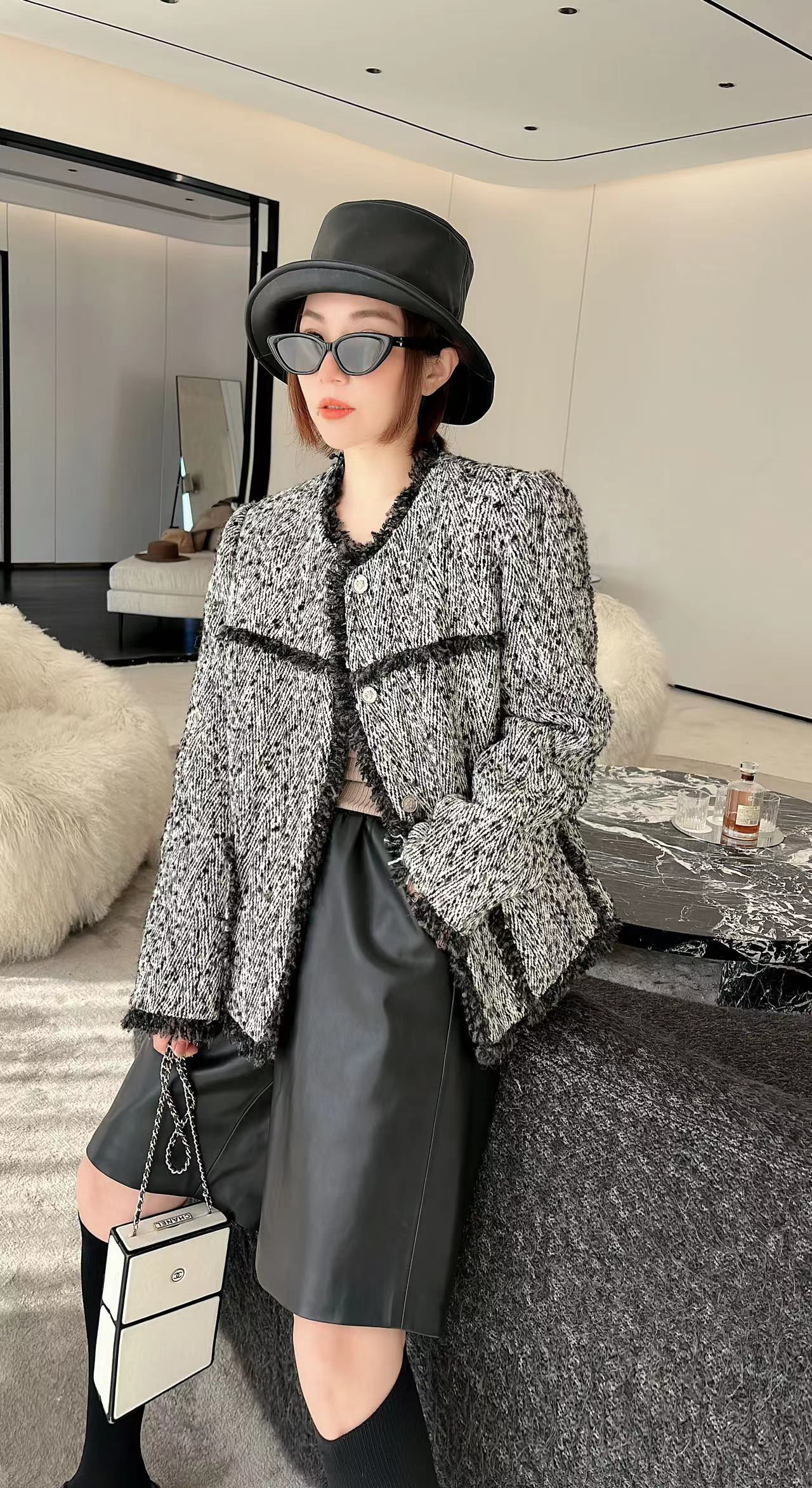 【T_Wong】新品小香系列高级灰羽绒外套1492