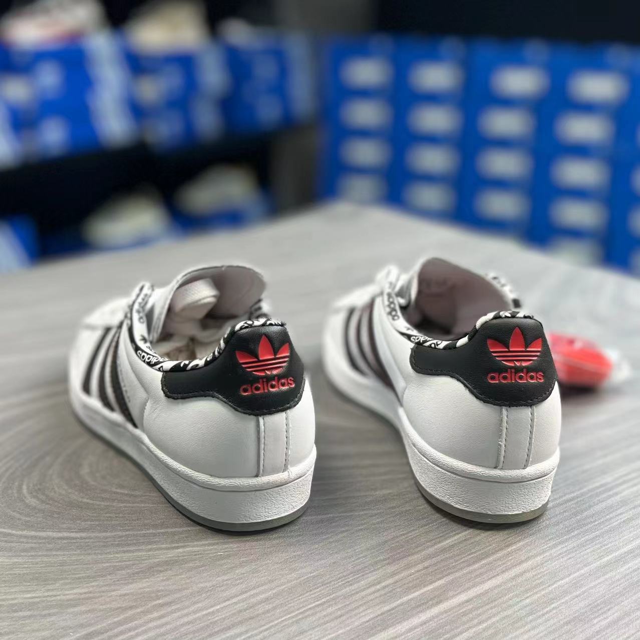 Adidas 三叶草 SUPERSTAR 男女经典贝壳头低帮百搭休闲板鞋FW6593