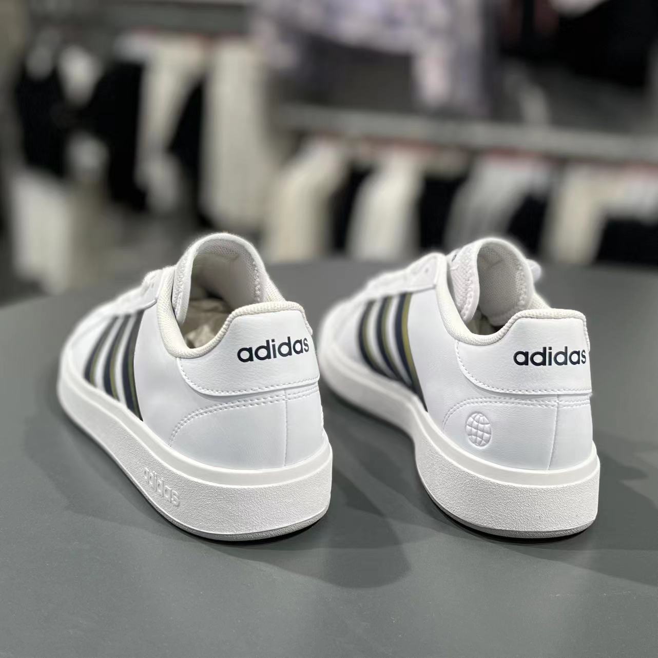 Adidas阿迪达斯男鞋2023年夏季新款耐磨舒适休闲运动鞋板鞋GW9255