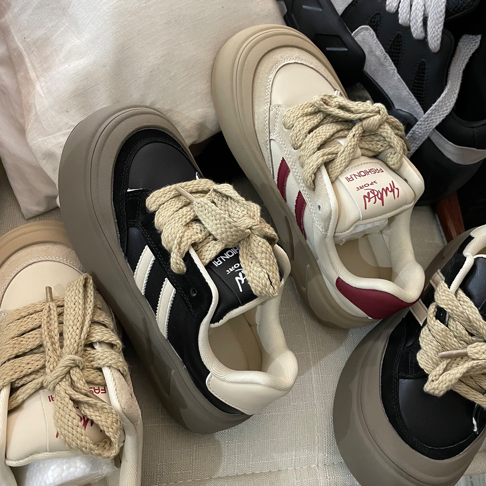 【肿眼泡】黑色米色厚底百搭休闲鞋
