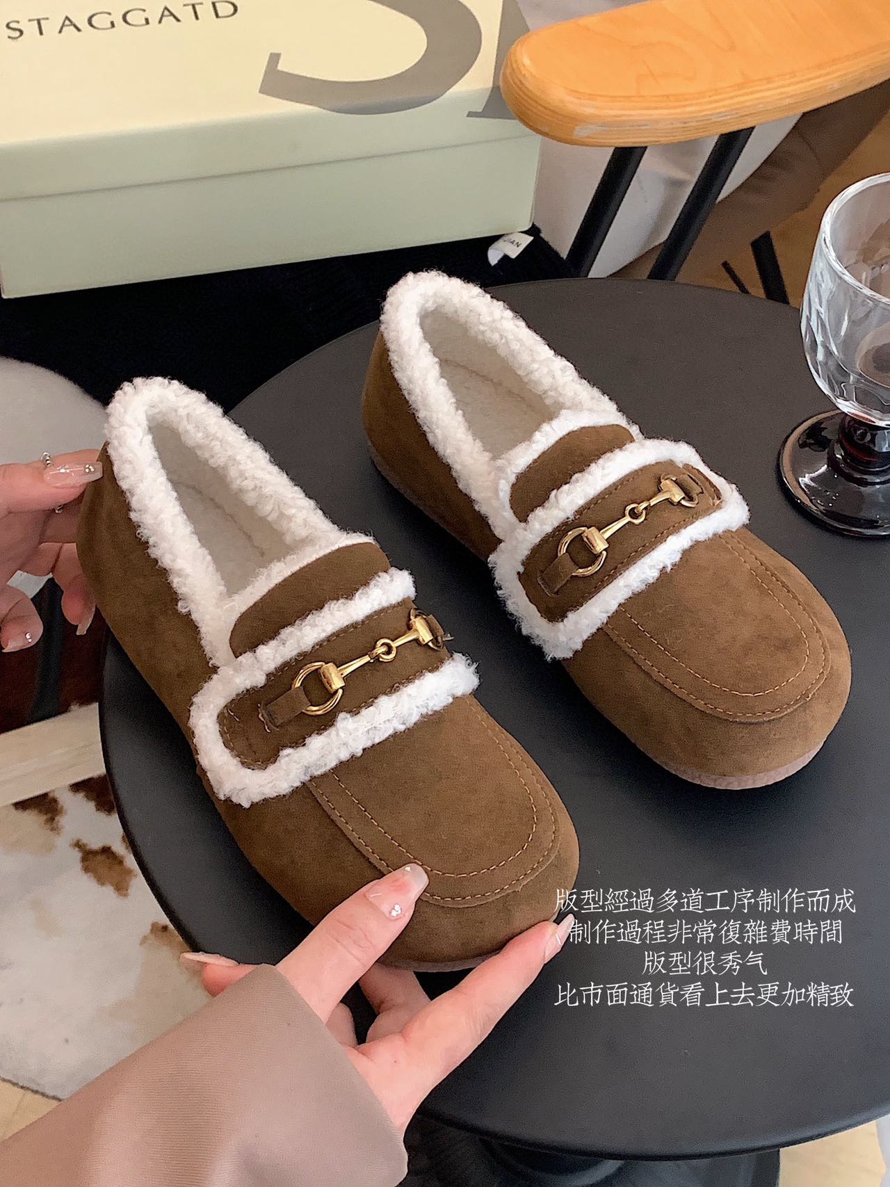 一脚蹬乐福鞋冬季豆豆鞋勃肯女鞋平底黑色外穿法式加绒灰色软底