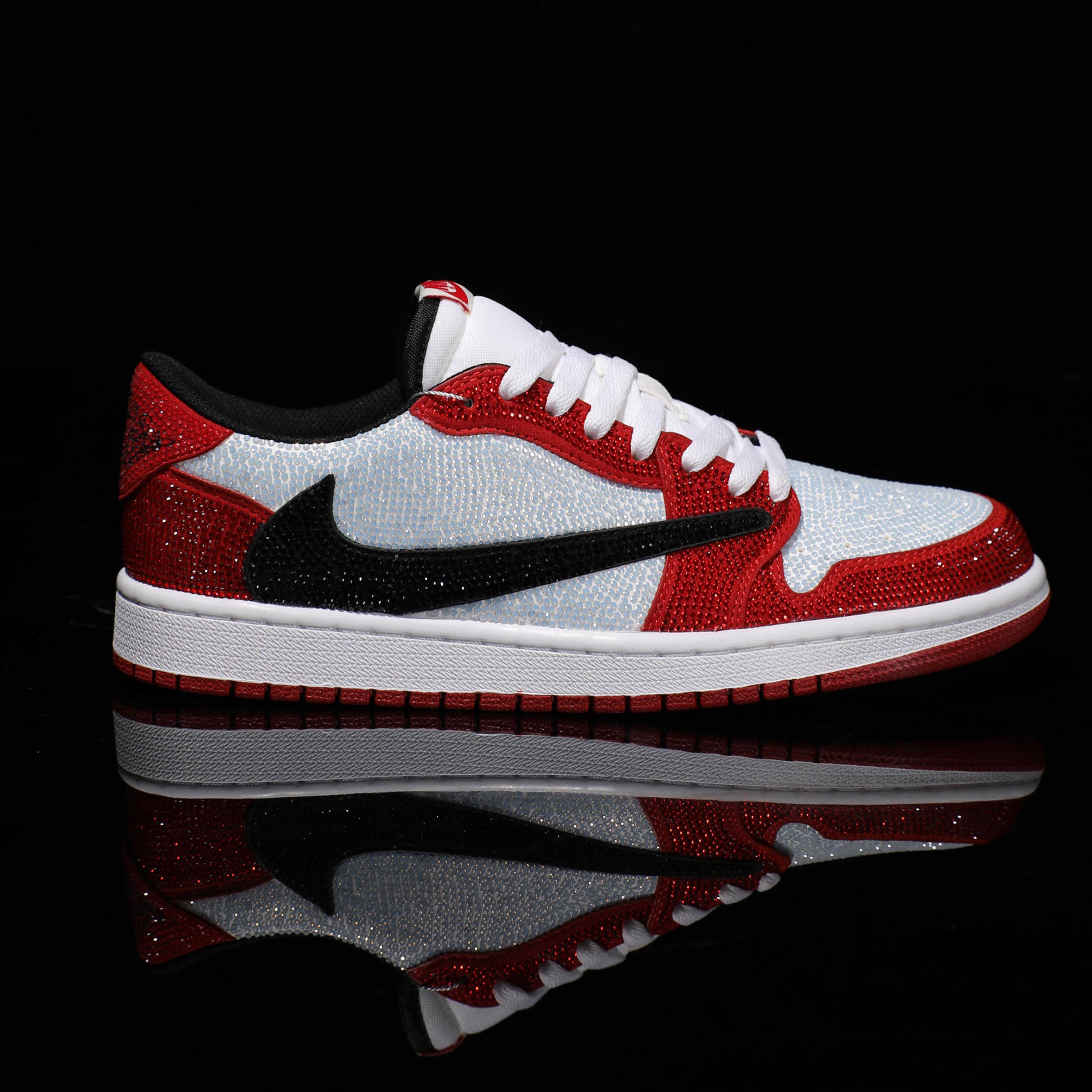 NIKEAirJordan1芝加哥红白倒钩低帮满钻男女休闲复古定制球鞋潮流