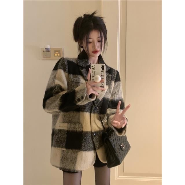 FJ~夹棉加厚毛呢外套女冬季2023新款复古西装领格纹宽松盐