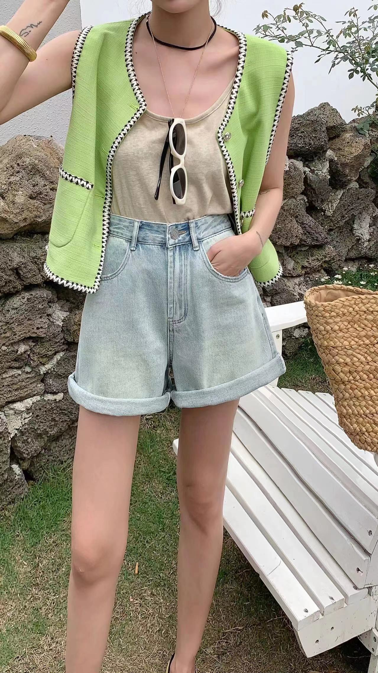 简爱女装 新款高腰牛仔阔腿短裤 8789