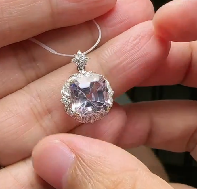 【不二】紫锂辉18K金吊坠(方形-不含链) TAB101