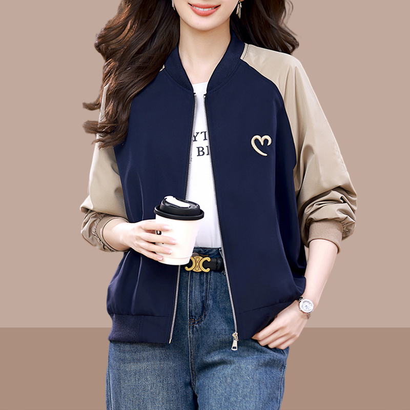 春秋款小香风外套女2023新款爆款夹克小个子妈妈网红上衣洋气百搭