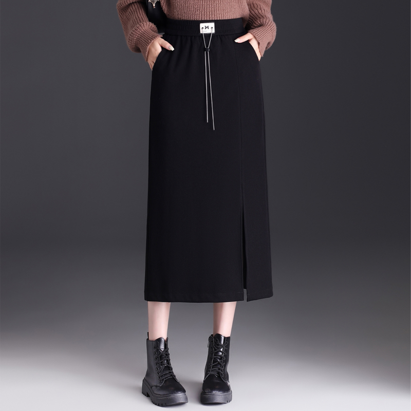 黑色松紧腰链条休闲裙半身裙女秋冬2023新款显瘦直筒包臀裙中长裙