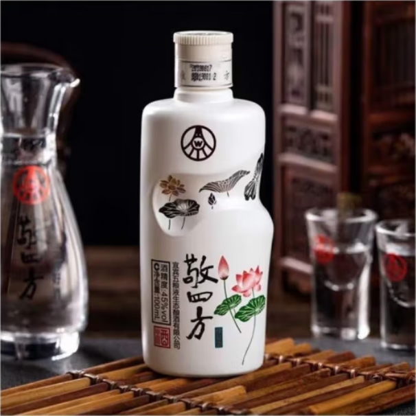 敬四方白光瓶小酒2018年优选品质浓香型特色自饮小瓶酒45度100ml