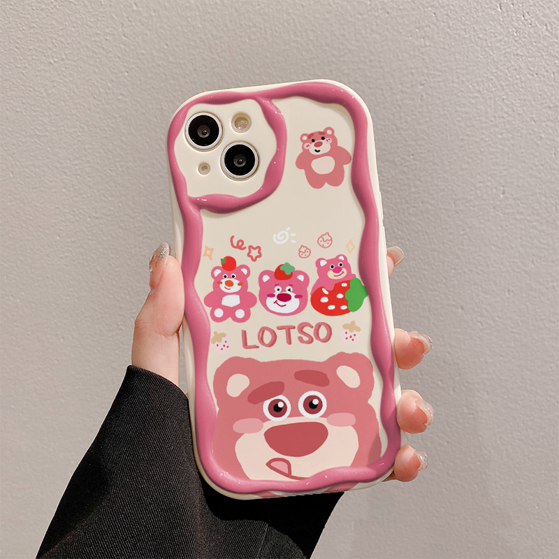 俏皮草莓熊曲边纹苹果15手机壳（华为oppo小米vivo）mate60软硅胶