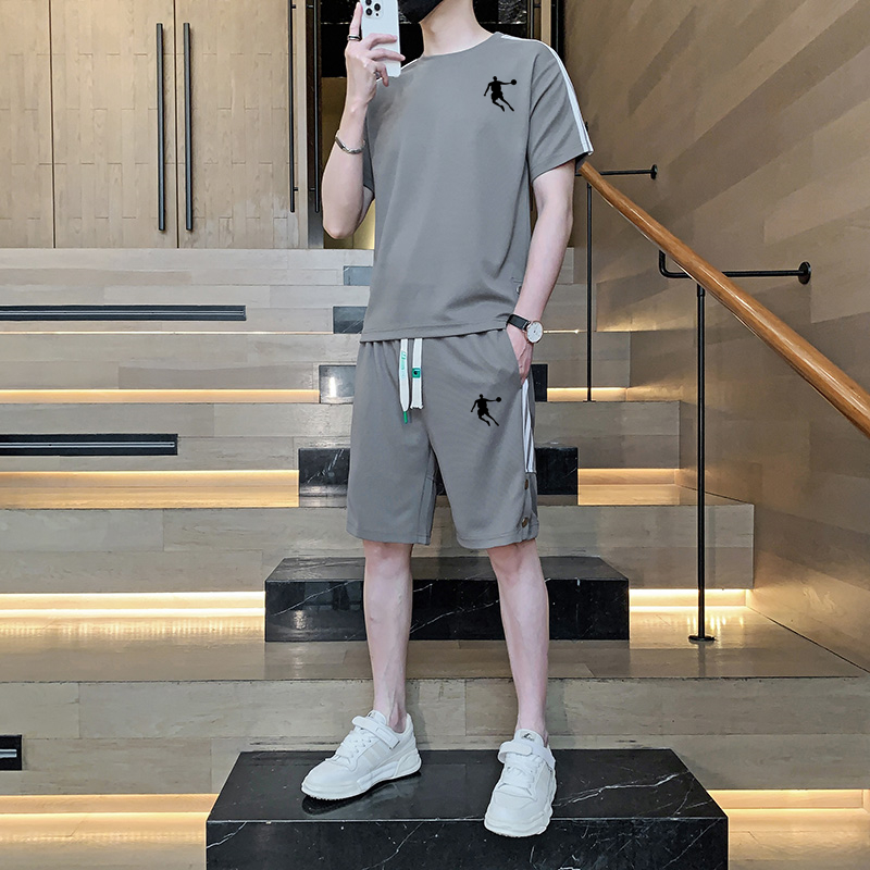 乔丹男士休闲运动套装男夏季潮流宽松T恤休闲短袖短裤时尚两件套