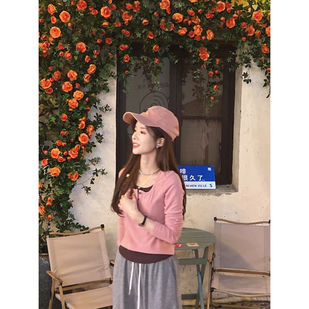 伊衣服饰 拼色假两件纽扣绒绒打底上衣 21AU5430